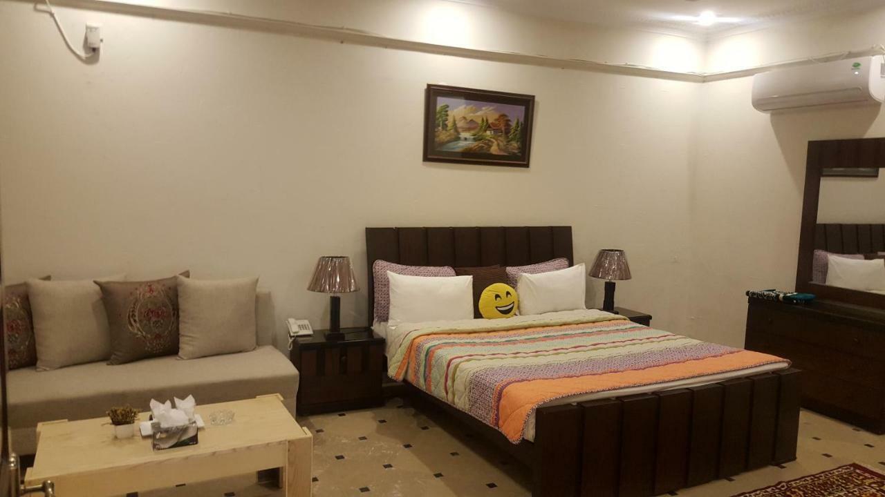 Mulberry Residence Luxury Rooms イスラマバード エクステリア 写真