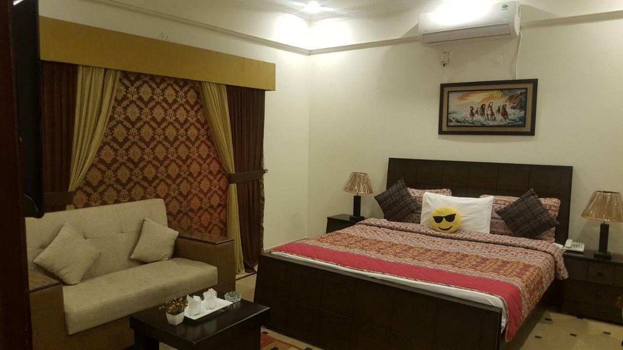Mulberry Residence Luxury Rooms イスラマバード エクステリア 写真